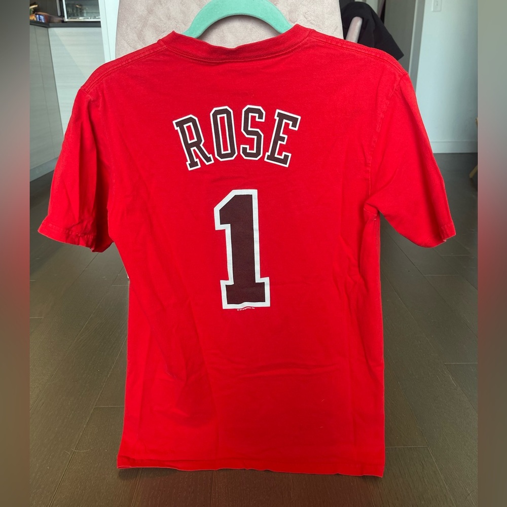 NBA Chicago Bulls Derrick Rose MVP T Shirt Size Small